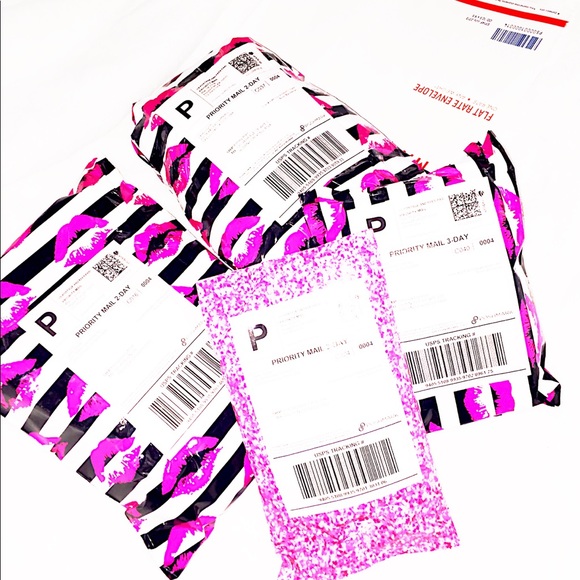 🆓w/$🛍❄️Winter Candy Apple🍎Bath & Body Works Scented Shea Butter Lotion 🧴 - Picture 10 of 16